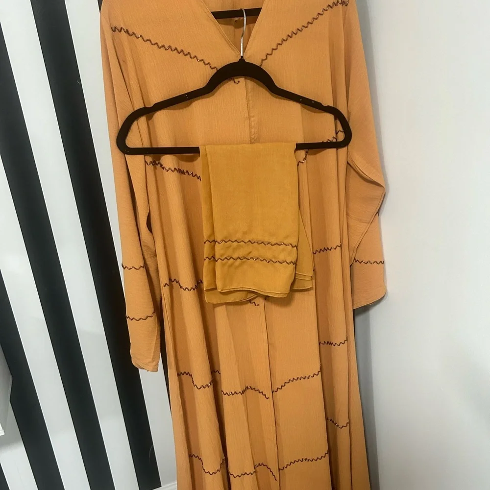 Mustard Orange Abaya set with scarf - Picture 3 of 5